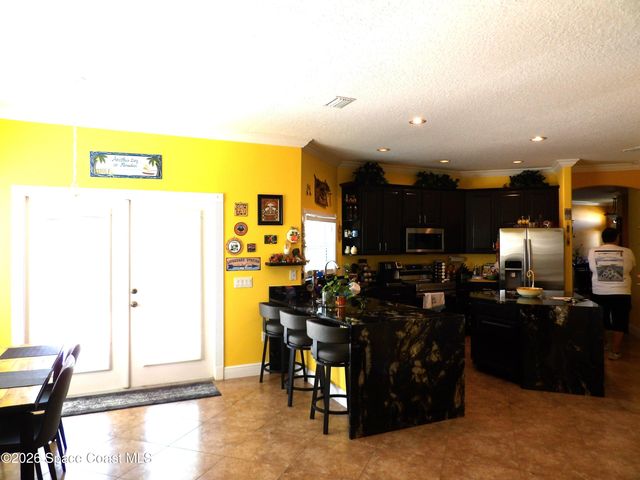 315 Bryn Mawr Avenue NE, Palm Bay, FL 32907