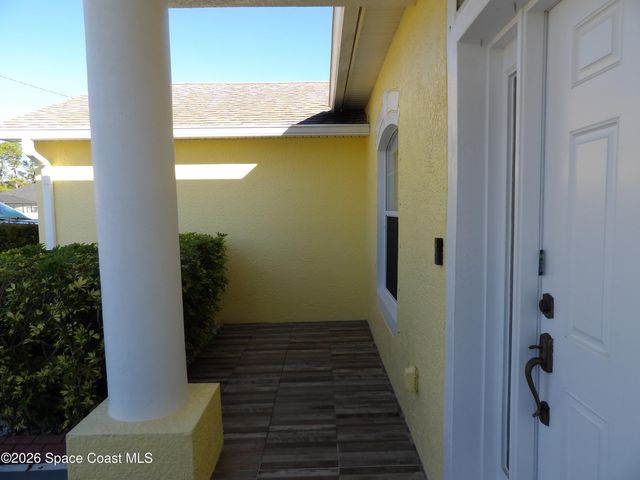 315 Bryn Mawr Avenue NE, Palm Bay, FL 32907