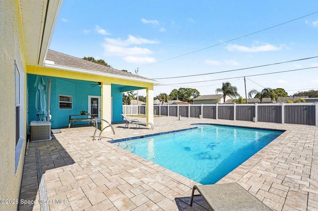 315 Bryn Mawr Avenue NE, Palm Bay, FL 32907