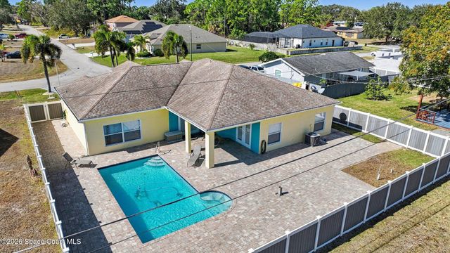 315 Bryn Mawr Avenue NE, Palm Bay, FL 32907