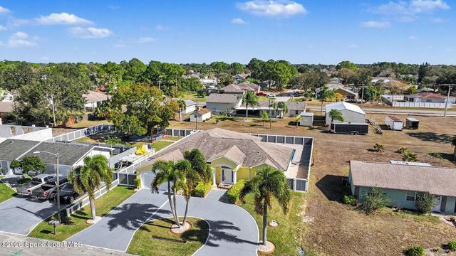 315 Bryn Mawr Avenue NE, Palm Bay, FL 32907