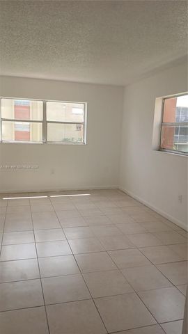3610 NW 21st Street 313, Lauderdale Lakes, FL 33311