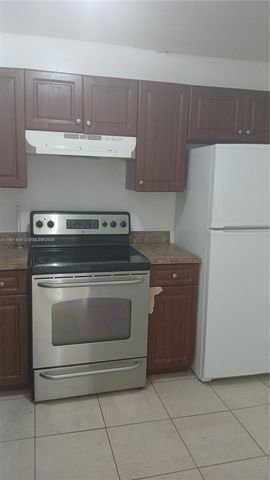 3610 NW 21st Street 313, Lauderdale Lakes, FL 33311