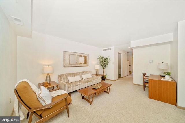 10265 WINDSTREAM DR, Columbia, MD 21044