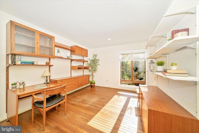 10265 WINDSTREAM DR, Columbia, MD 21044