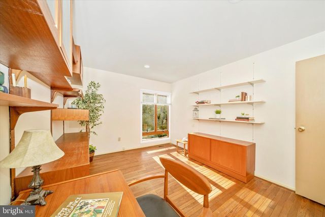 10265 WINDSTREAM DR, Columbia, MD 21044