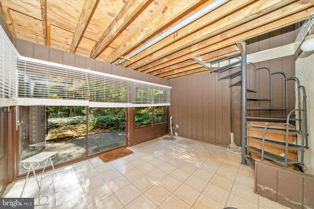 10265 WINDSTREAM DR, Columbia, MD 21044