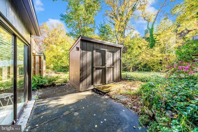 10265 WINDSTREAM DR, Columbia, MD 21044