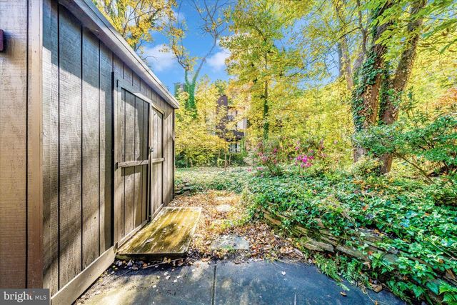 10265 WINDSTREAM DR, Columbia, MD 21044