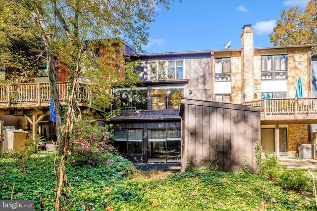 10265 WINDSTREAM DR, Columbia, MD 21044