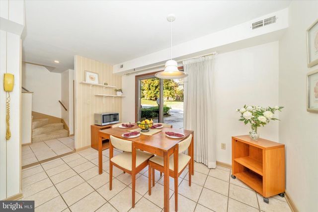 10265 WINDSTREAM DR, Columbia, MD 21044