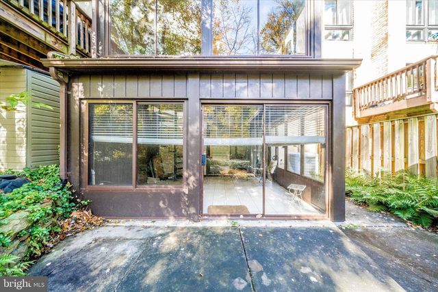 10265 WINDSTREAM DR, Columbia, MD 21044