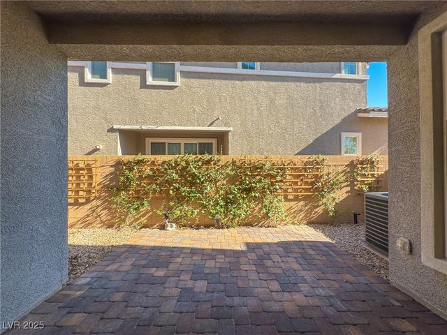 24 Kimberlite Drive, Henderson, NV 89011
