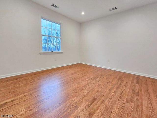 17 Mullen Ln, Lafayette Twp., NJ 07848