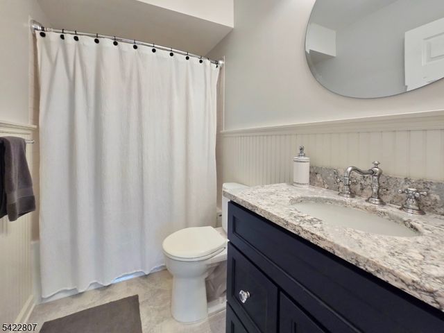 17 Mullen Ln, Lafayette Twp., NJ 07848