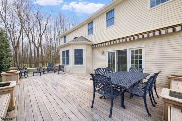 17 Mullen Ln, Lafayette Twp., NJ 07848