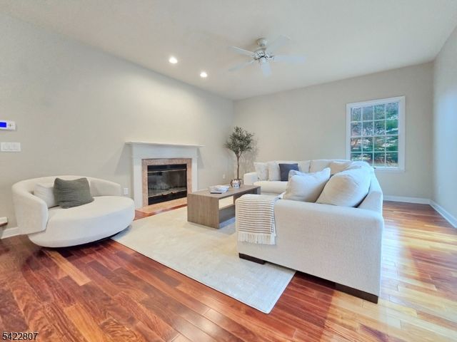 17 Mullen Ln, Lafayette Twp., NJ 07848