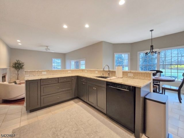 17 Mullen Ln, Lafayette Twp., NJ 07848