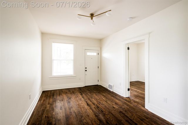 2160 Holcomb Street, Detroit, MI 48214
