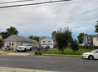 715 Park Avenue, Union Beach, NJ 07735