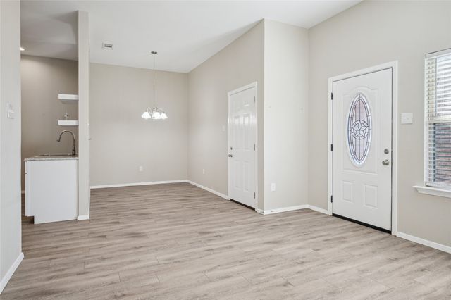 516-518 Wood Drive, Gunter, TX 75058