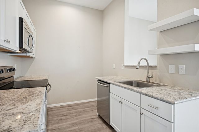 516-518 Wood Drive, Gunter, TX 75058