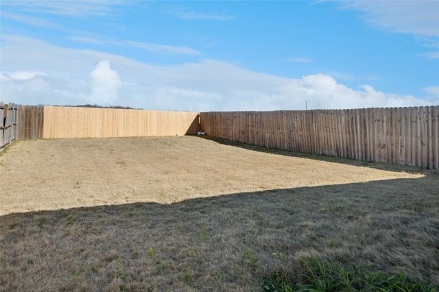 516-518 Wood Drive, Gunter, TX 75058