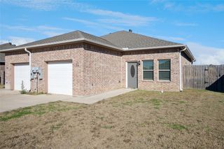 516-518 Wood Drive, Gunter, TX 75058