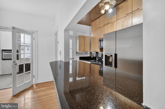 206 CROMWELL TER NE, Washington, DC 20002