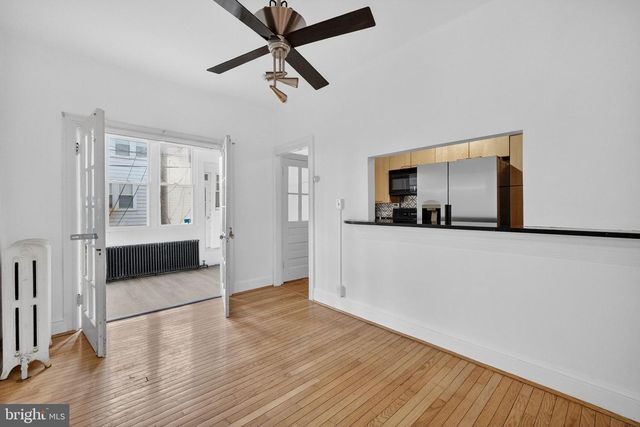 206 CROMWELL TER NE, Washington, DC 20002