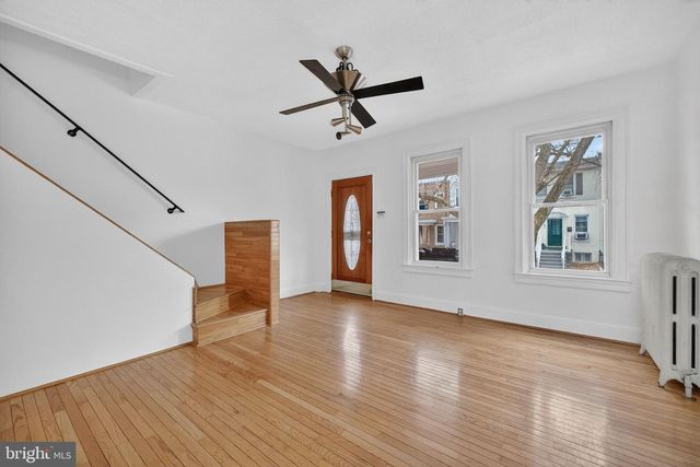 206 CROMWELL TER NE, Washington, DC 20002