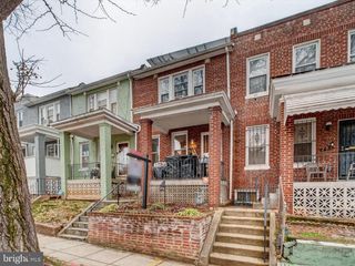 206 CROMWELL TER NE, Washington, DC 20002