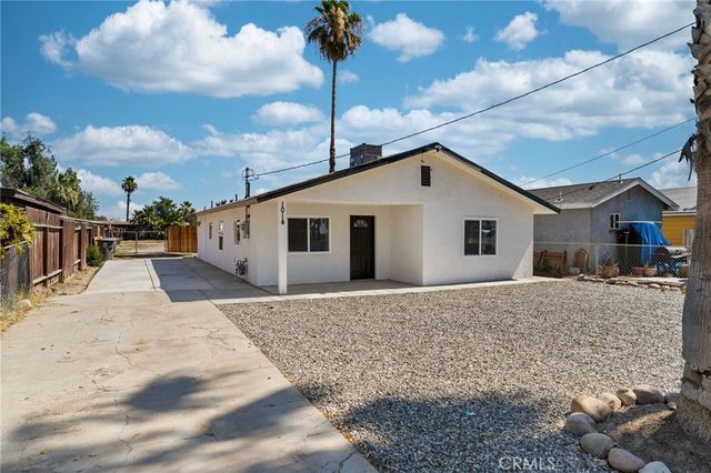 1014 E Casa Loma, Bakersfield, CA 93307