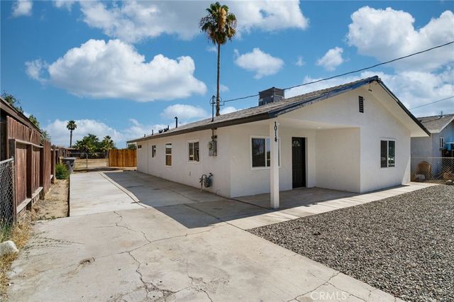 1014 E Casa Loma, Bakersfield, CA 93307