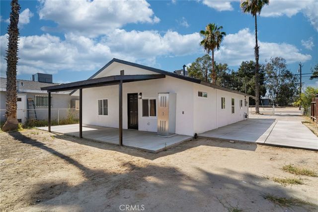 1014 E Casa Loma, Bakersfield, CA 93307