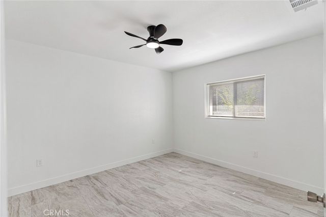 1014 E Casa Loma, Bakersfield, CA 93307