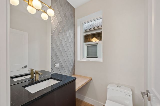 4959 N Merrimac Avenue, Chicago, IL 60630