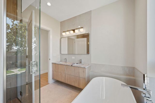 4959 N Merrimac Avenue, Chicago, IL 60630