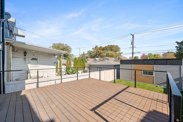 4959 N Merrimac Avenue, Chicago, IL 60630