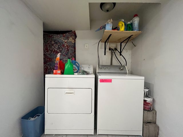 706 W High Street, Urbana, IL 61801