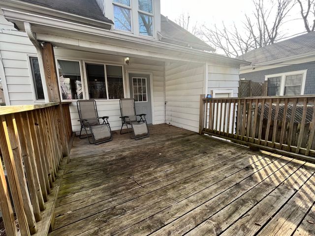 706 W High Street, Urbana, IL 61801