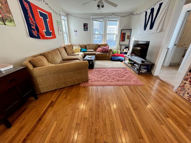 706 W High Street, Urbana, IL 61801