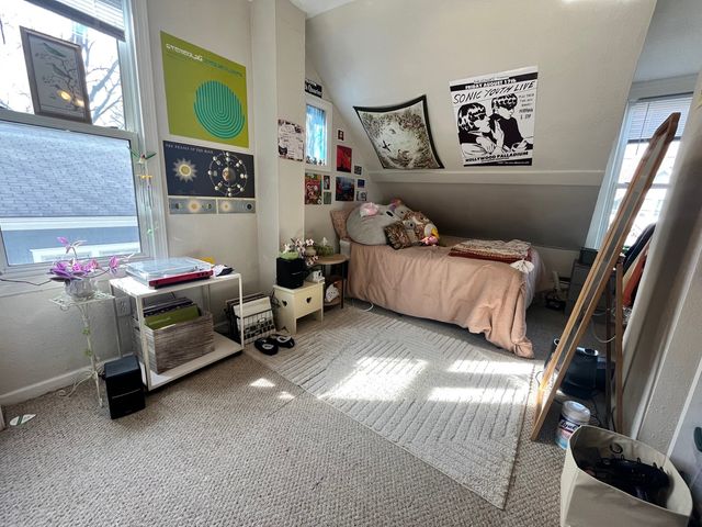 706 W High Street, Urbana, IL 61801