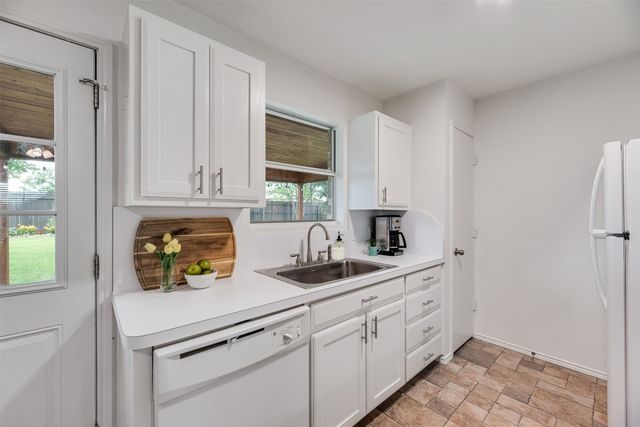 1108 Ashwood Court, Cleburne, TX 76033