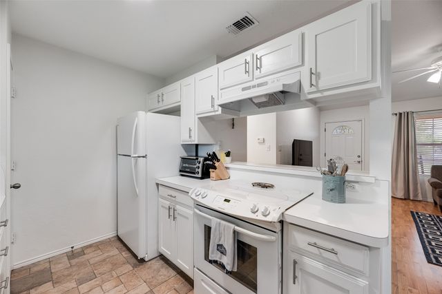 1108 Ashwood Court, Cleburne, TX 76033