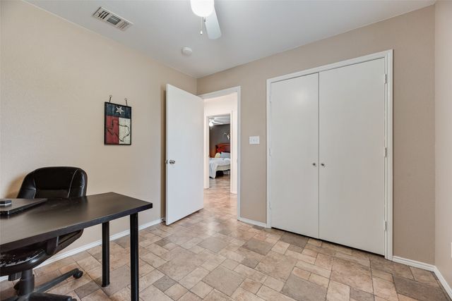 1108 Ashwood Court, Cleburne, TX 76033