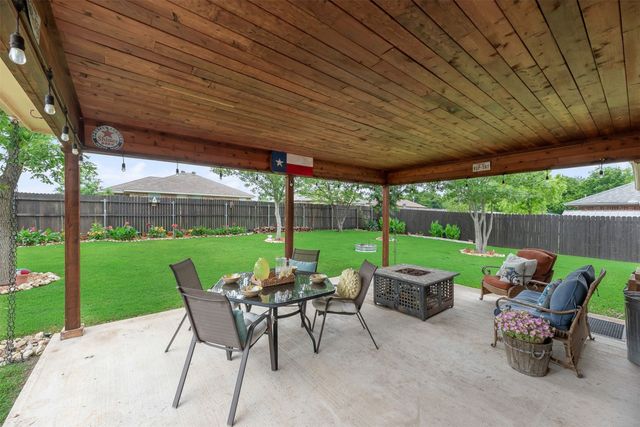 1108 Ashwood Court, Cleburne, TX 76033