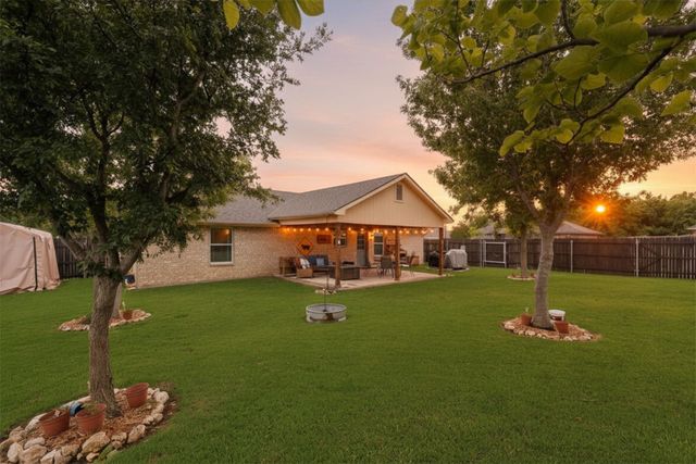 1108 Ashwood Court, Cleburne, TX 76033