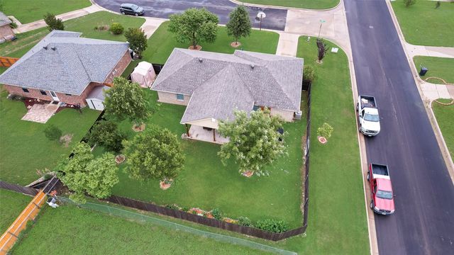 1108 Ashwood Court, Cleburne, TX 76033