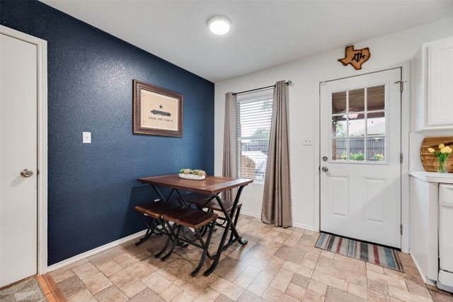 1108 Ashwood Court, Cleburne, TX 76033